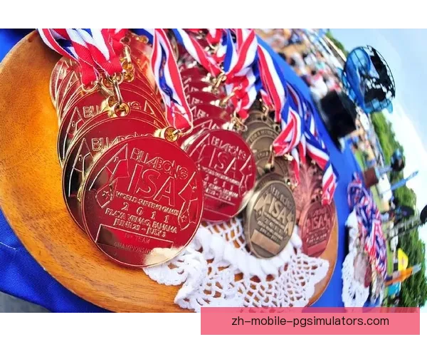 冲浪杯赛：激情拼搏，风浪起，瞬间定胜负