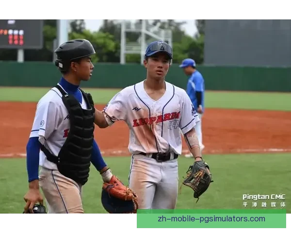 巅峰对决，白热化较量，一场激烈的棒球对决约30个汉字